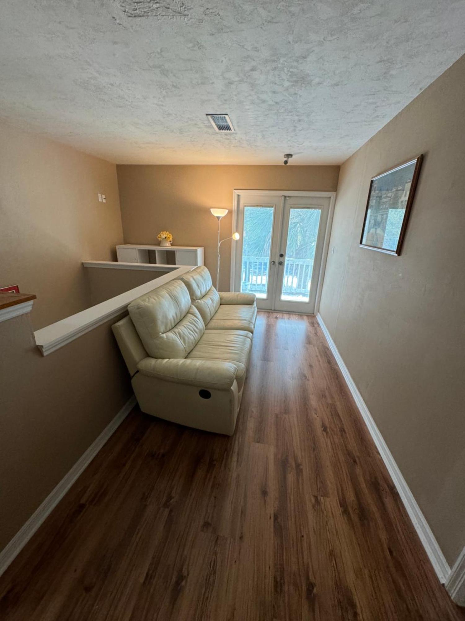 Spacious Room In A Nice House เกนส์วิลล์ ภายนอก รูปภาพ