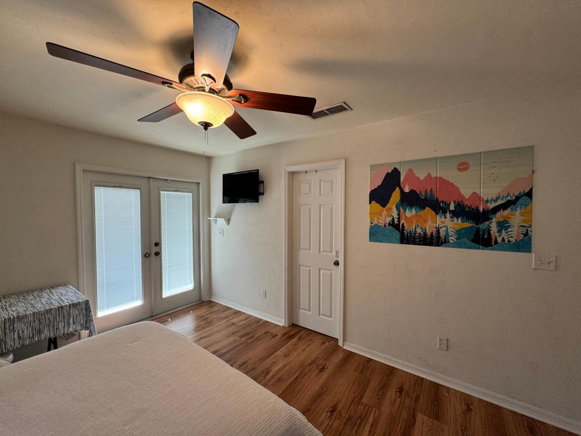Spacious Room In A Nice House เกนส์วิลล์ ภายนอก รูปภาพ