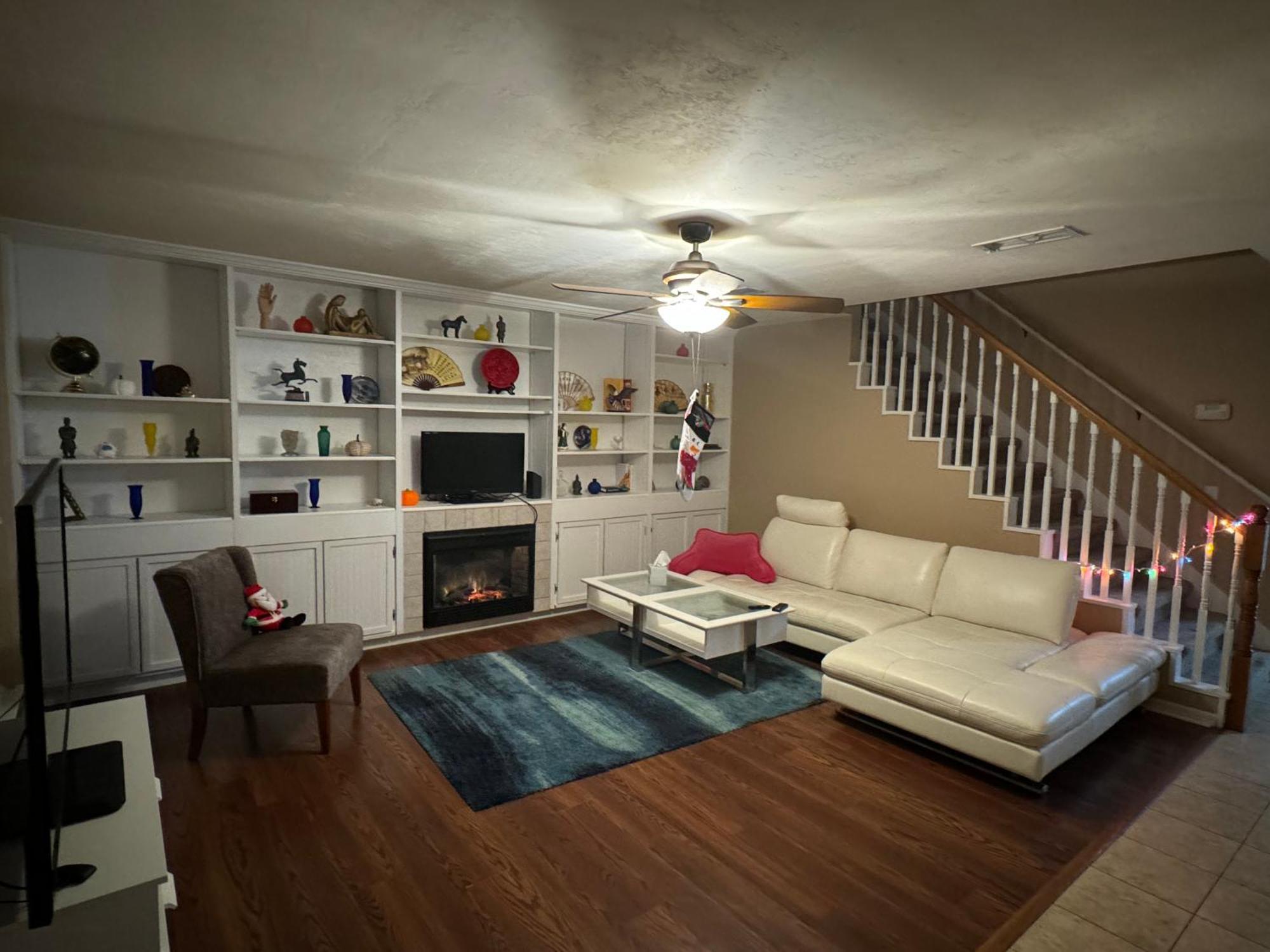 Spacious Room In A Nice House เกนส์วิลล์ ภายนอก รูปภาพ